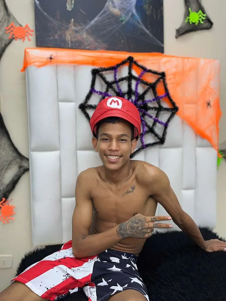 XXX Porn Photo of Nude Rory_castro 22