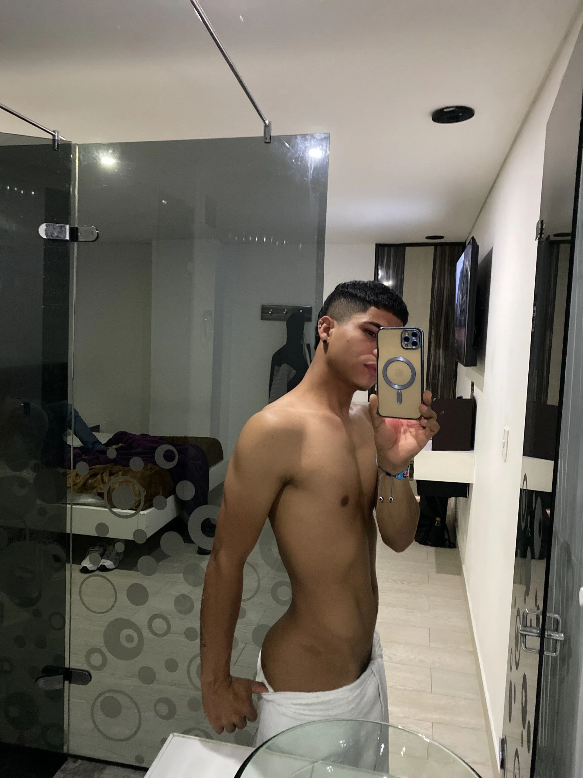 XXX Porn Photo of Nude Danielkrdenass 34