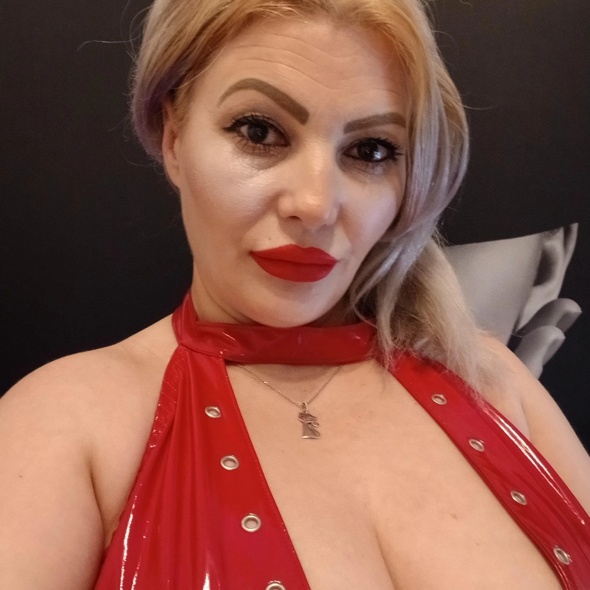 XXX Porn Photo of Nude MistressDemi 24