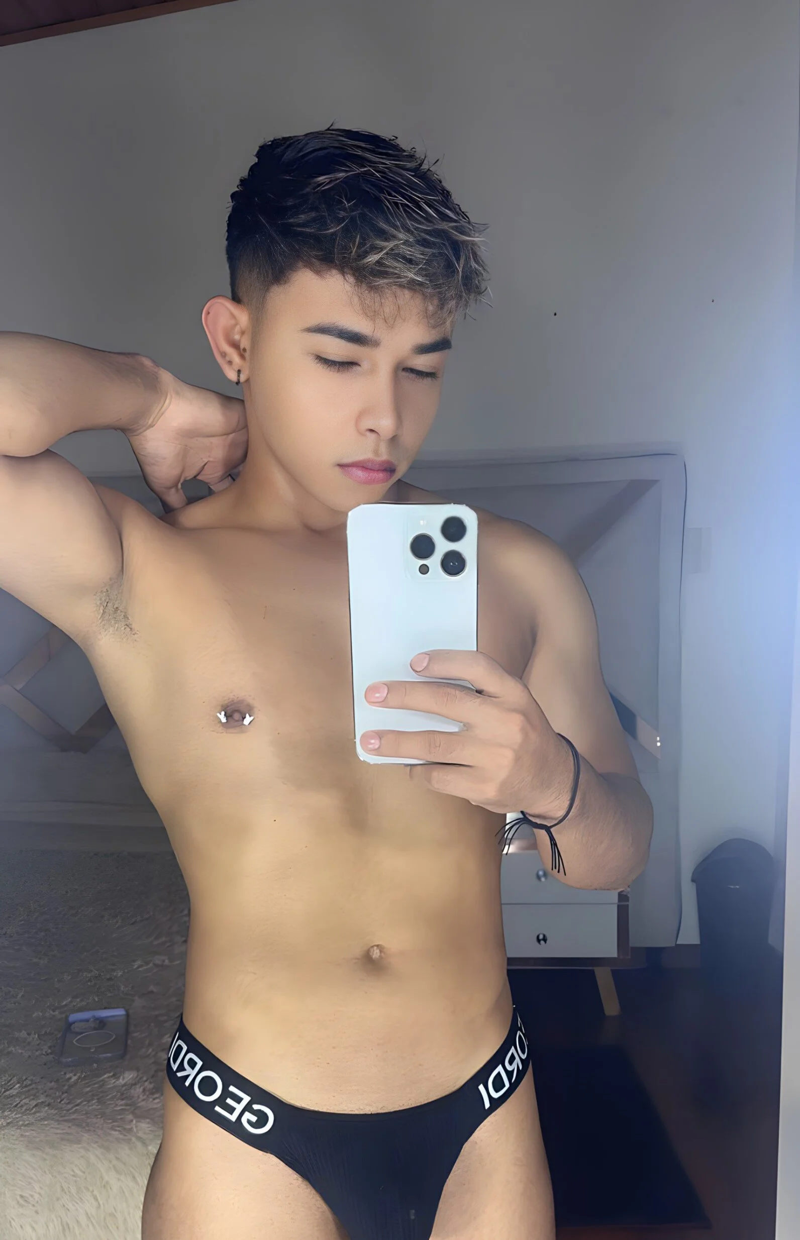 XXX Porn Photo of Nude Austinking 32