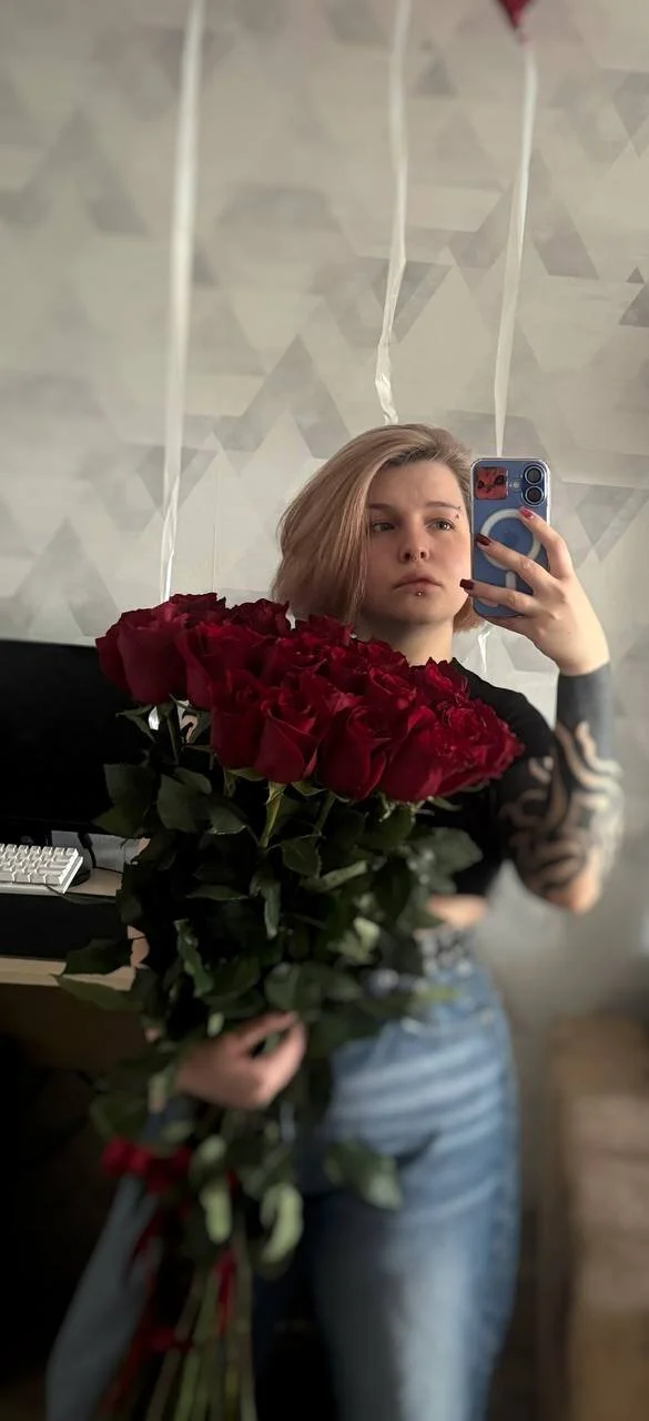 XXX Porn Photo of Nude Luna_XoXoXo 5