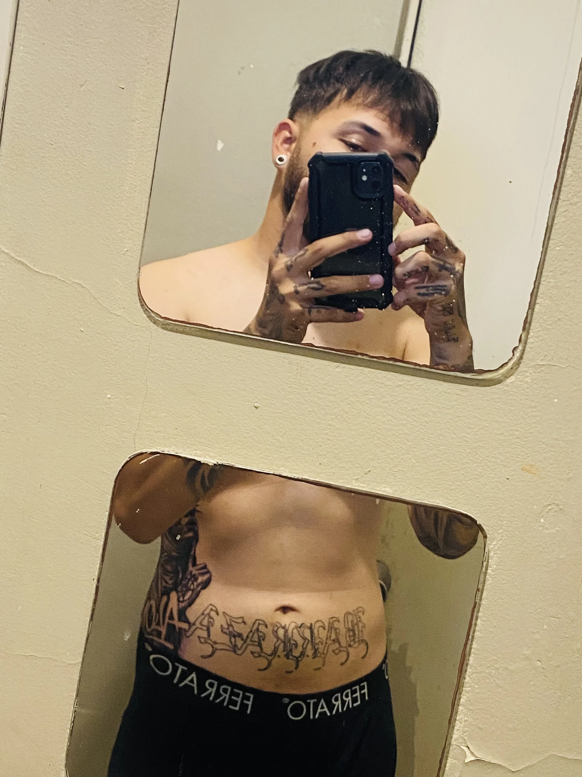 XXX Porn Photo of Nude Nadie_666 1