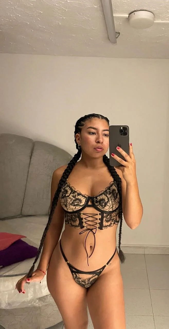 XXX Porn Photo of Nude khloeblake 5