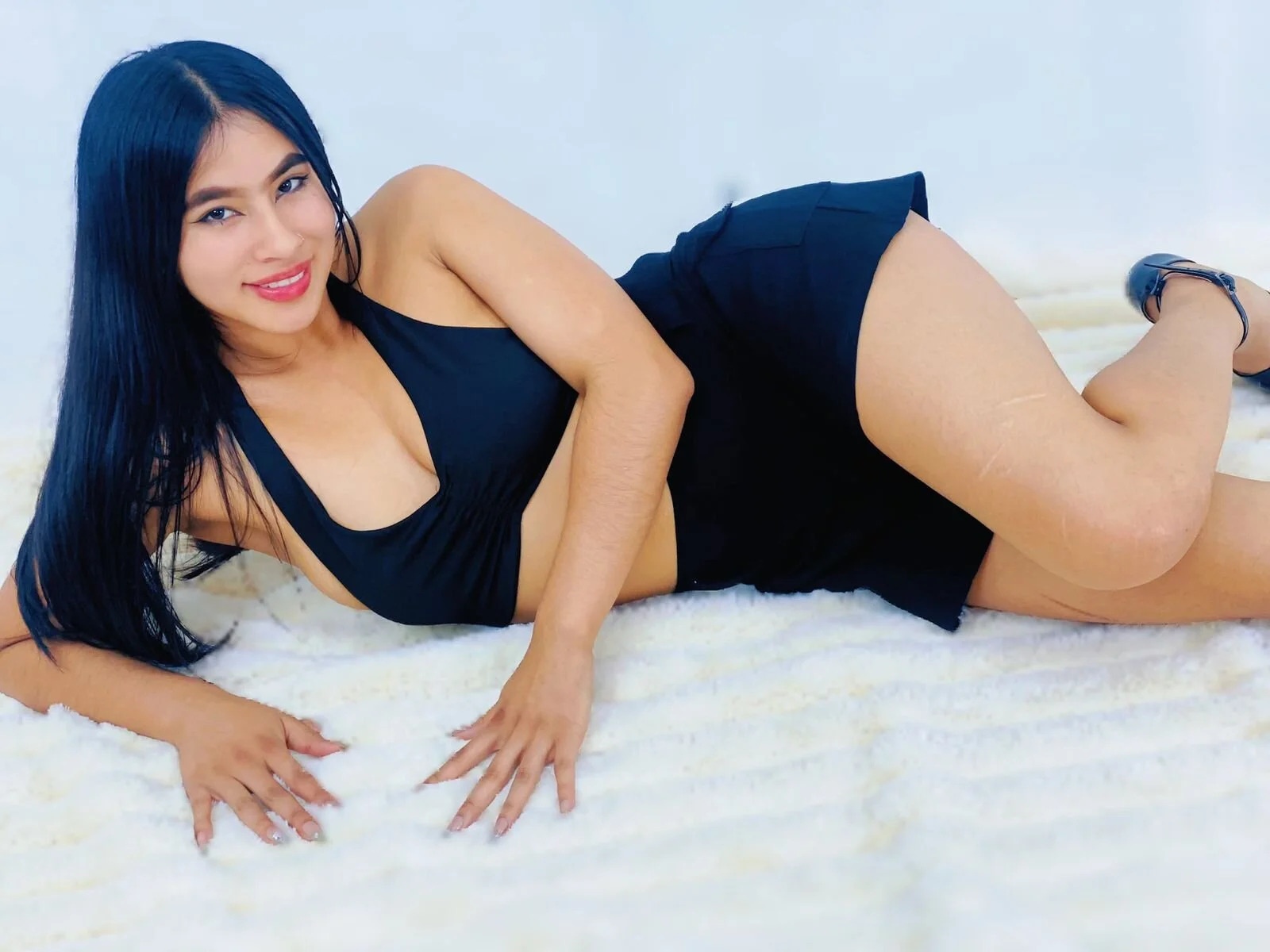 XXX Porn Photo of Nude Miaa_Davis_ 29