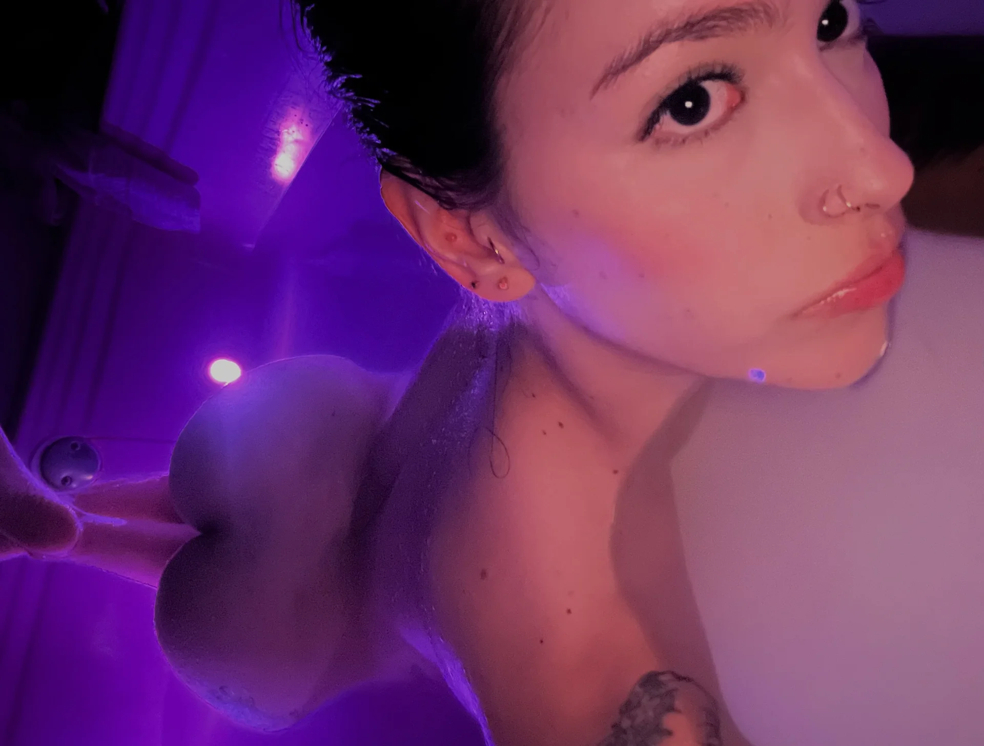 XXX Porn Photo of Nude alysa_g_ 28