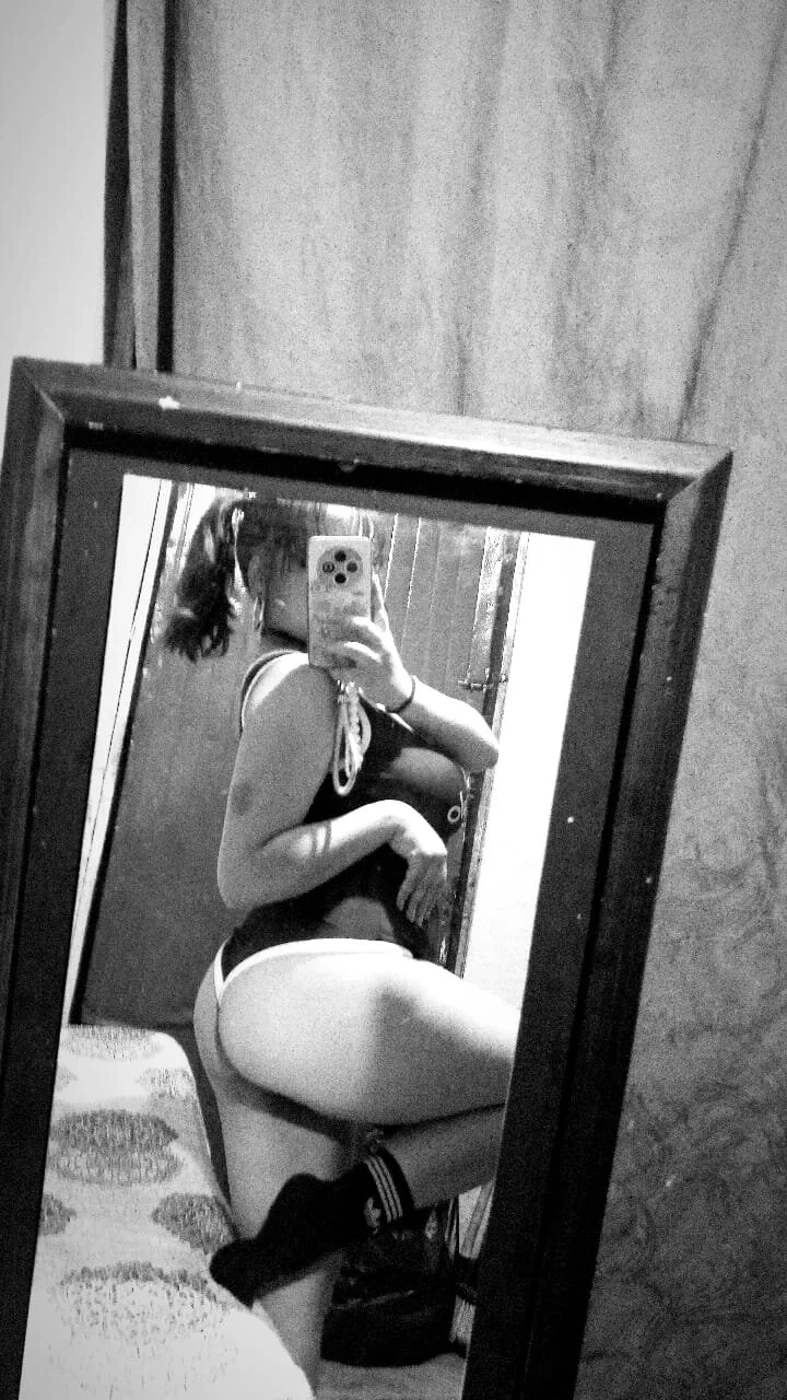 XXX Porn Photo of Nude iam_kinky 1