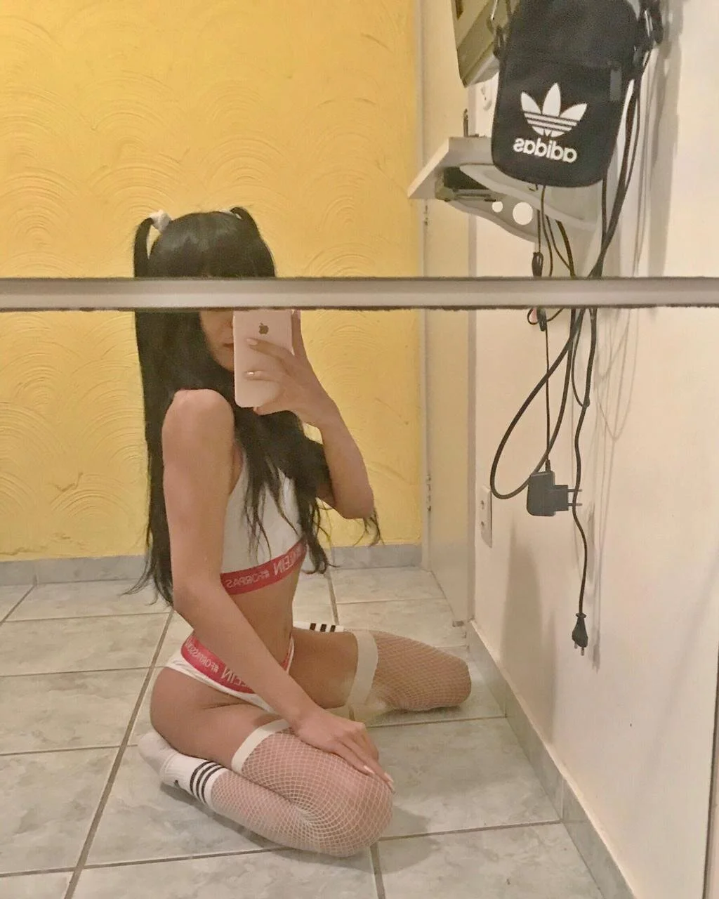 XXX Porn Photo of Nude SkinnyKitten 6