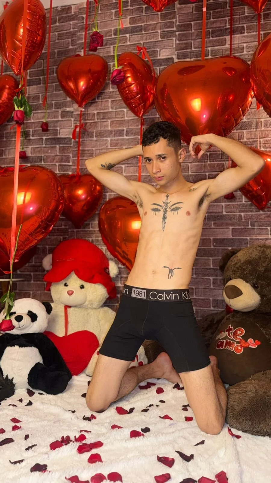 XXX Porn Photo of Nude LucassSmith11 13