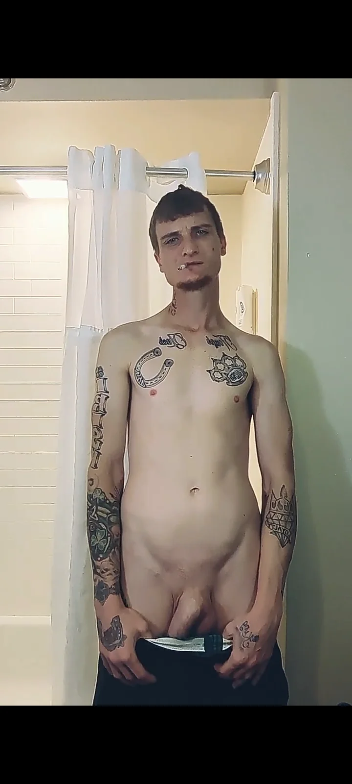XXX Porn Photo of Nude jizzyglizzy92 3