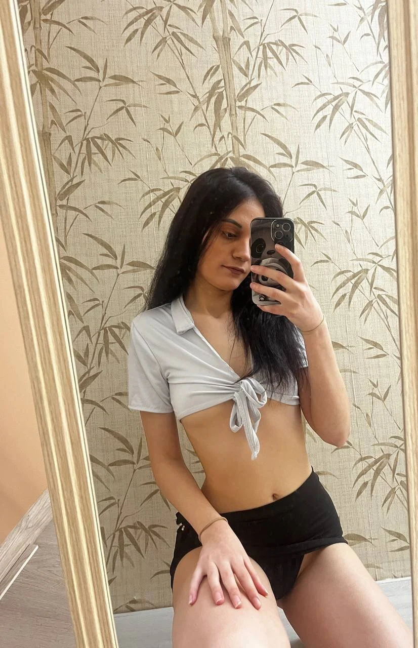XXX Porn Photo of Nude FayeSlate 17
