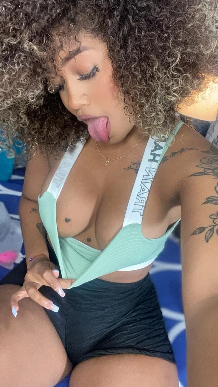 riri_brunnete