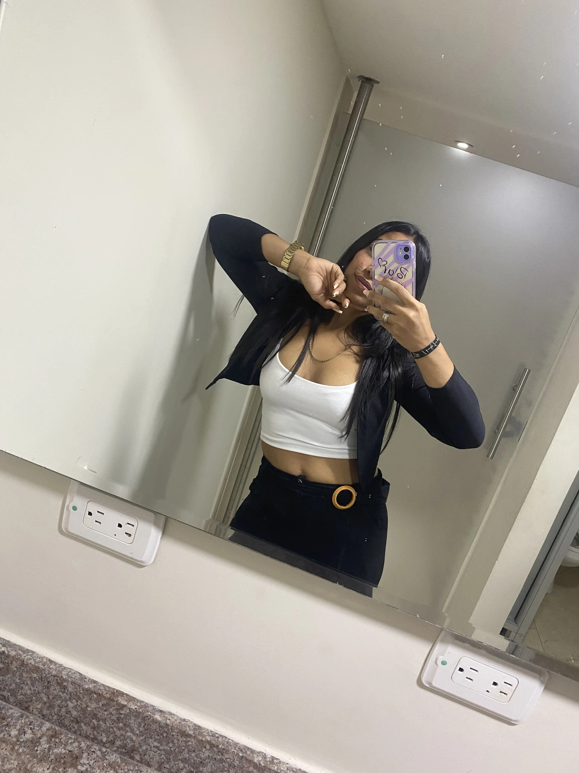 XXX Porn Photo of Nude ArielleMillerr- 1