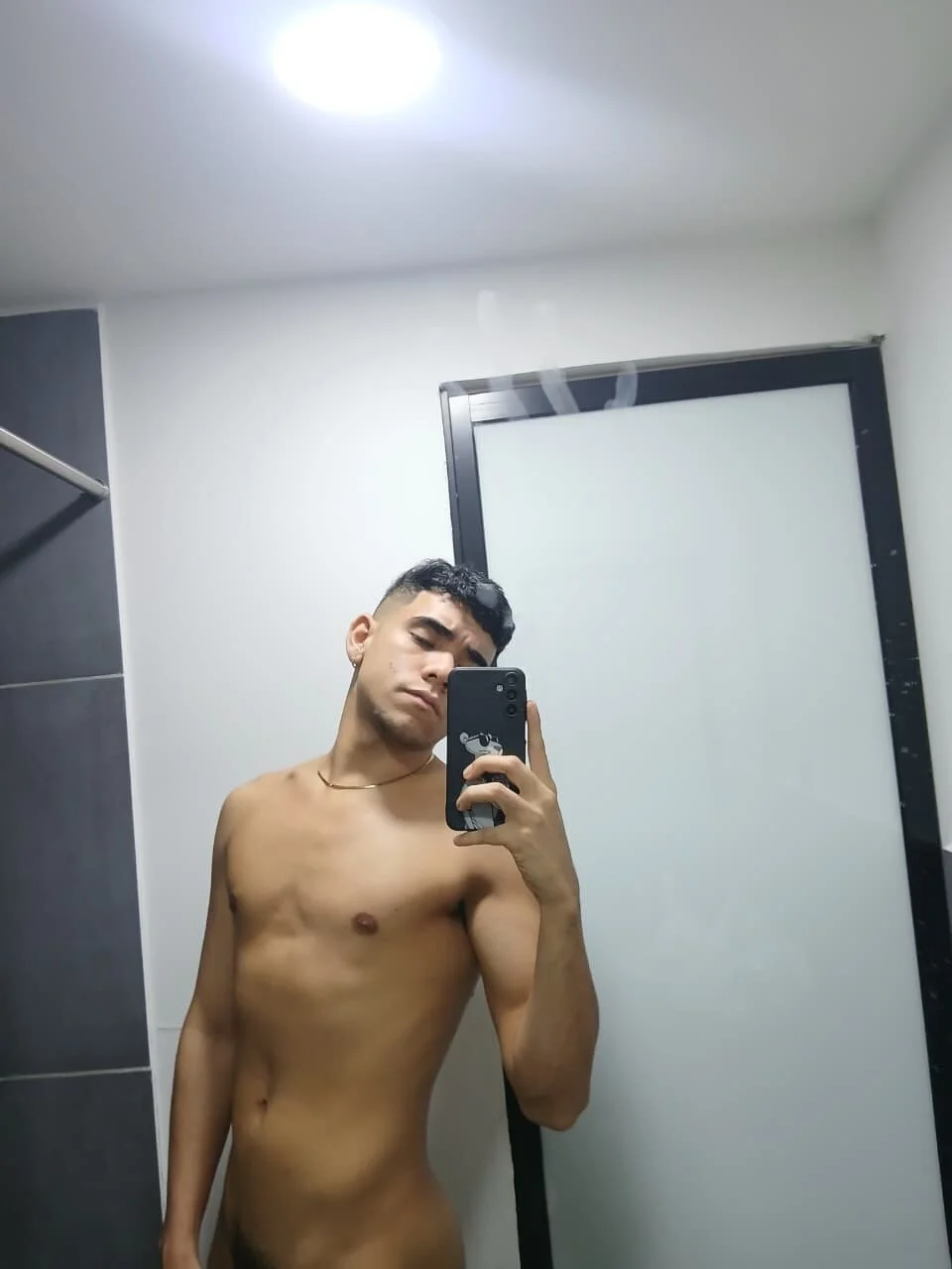 XXX Porn Photo of Nude zack_joness18 5