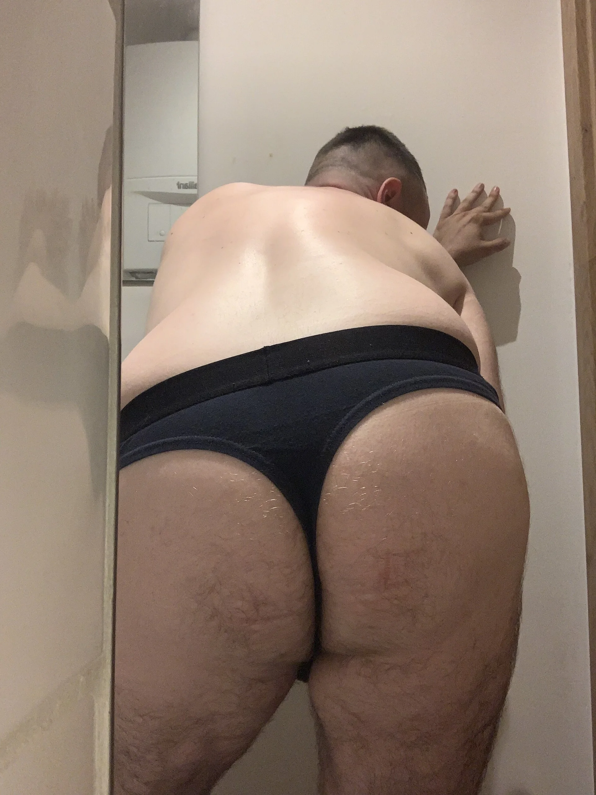 XXX Porn Photo of Nude Mikaatoyboy 6