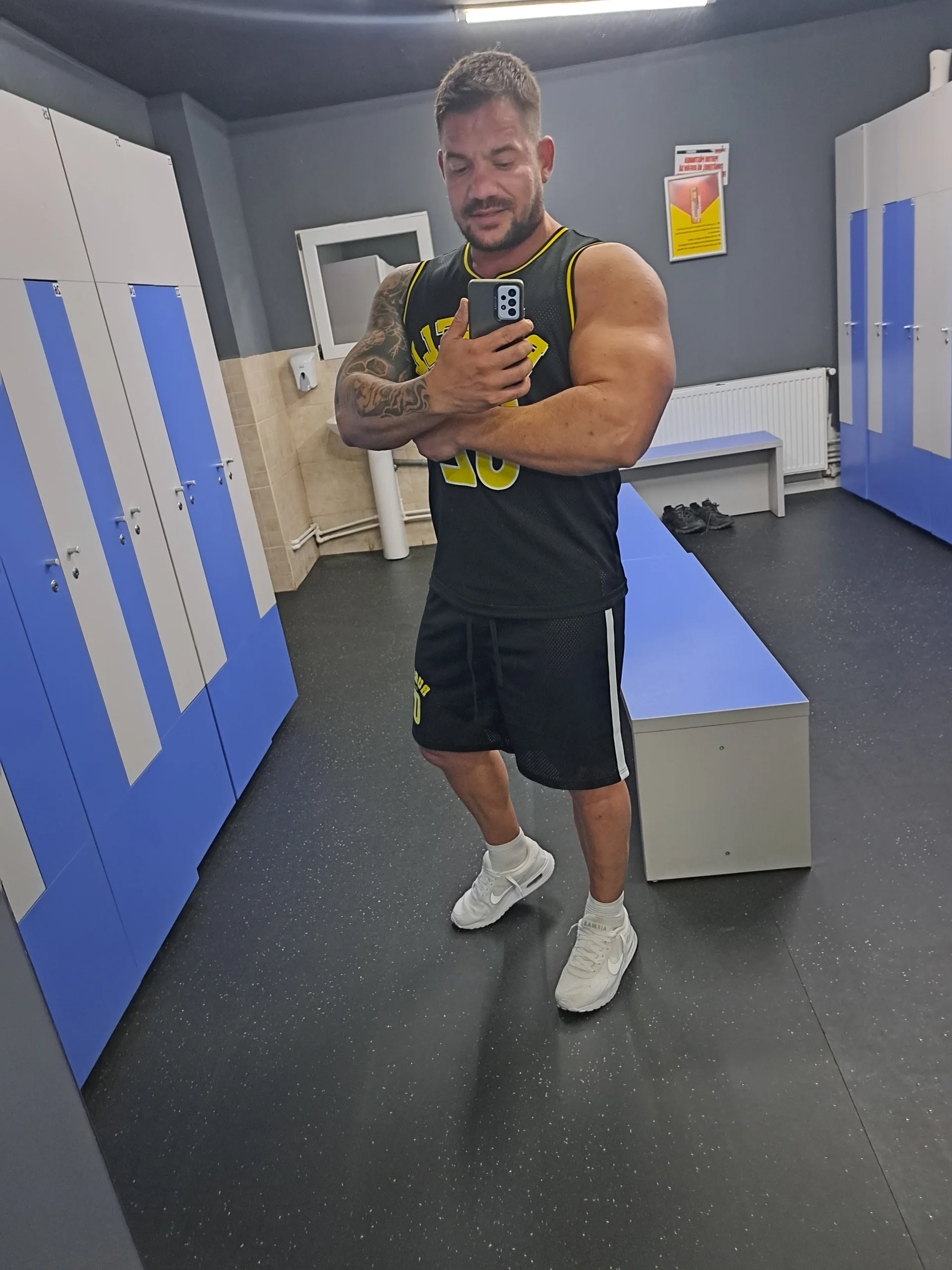 XXX Porn Photo of Nude musclemonster31 5