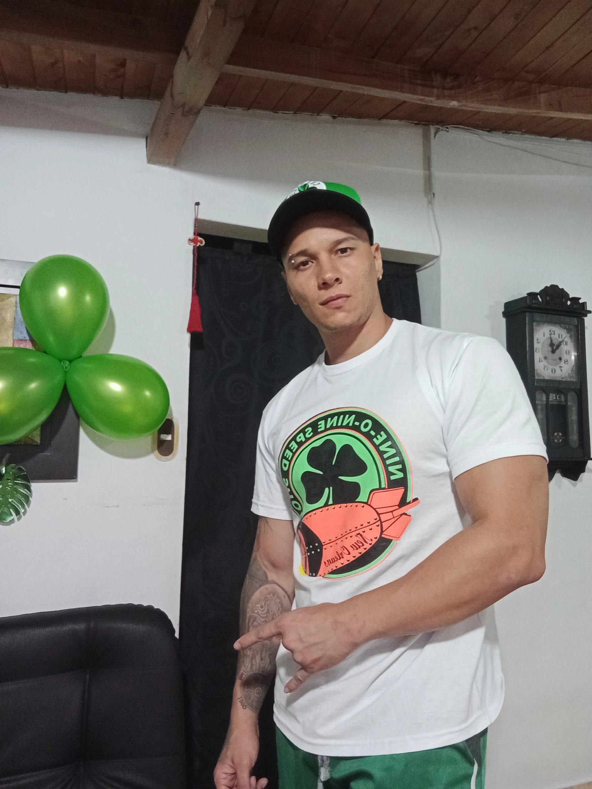 XXX Porn Photo of Nude damian_c12 50