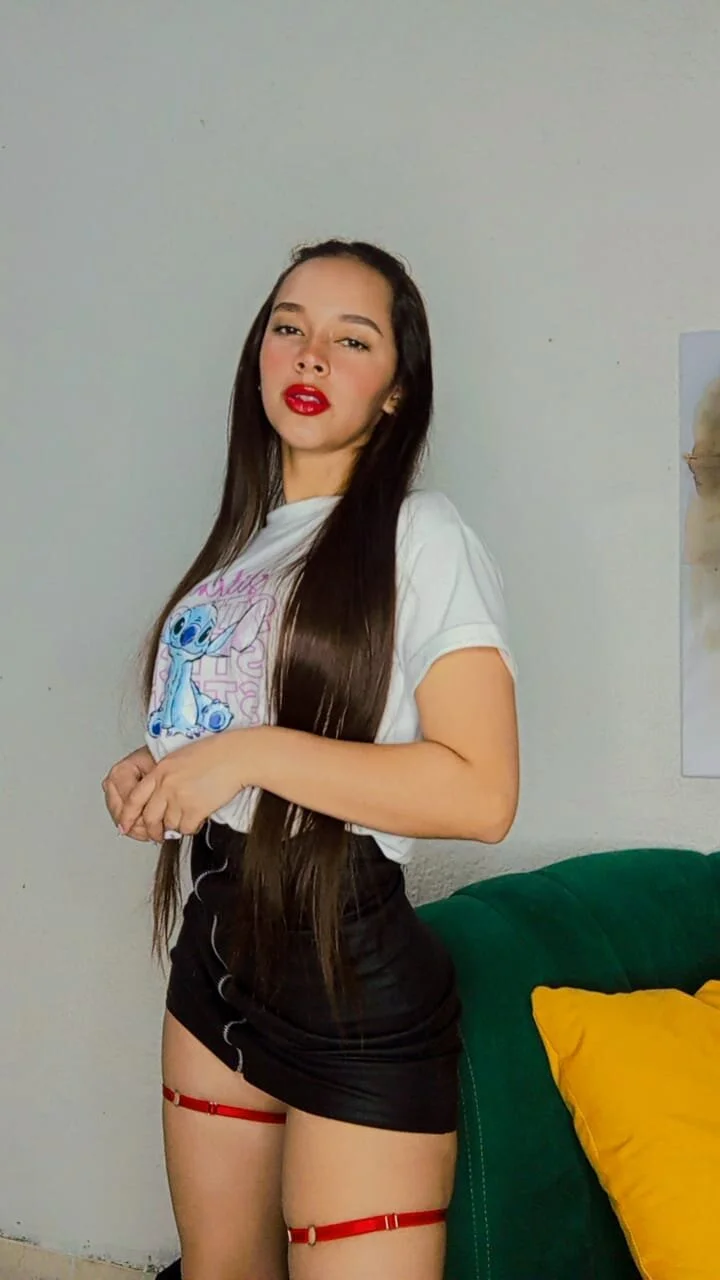 XXX Porn Photo of Nude alicia__kiss 4