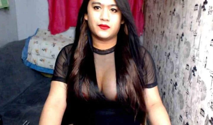 XXX Porn Photo of Nude HugeCockCumsAlot 4