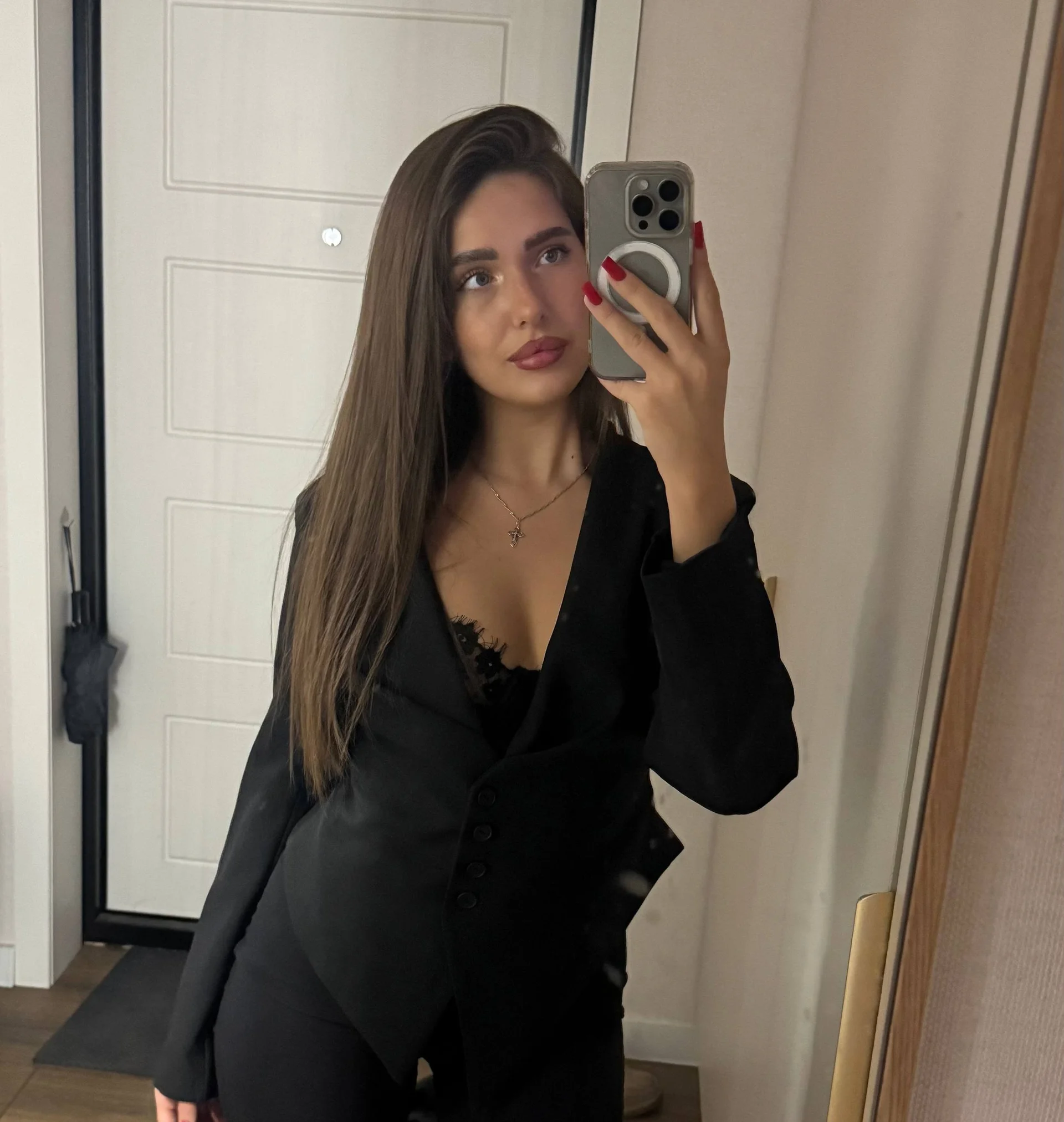 XXX Porn Photo of Nude BellaHome 1