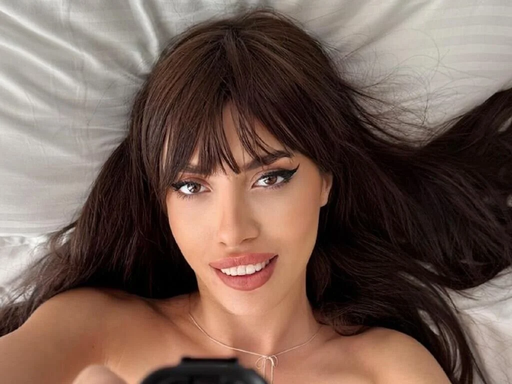 XXX Porn Photo of Nude MissControl 5
