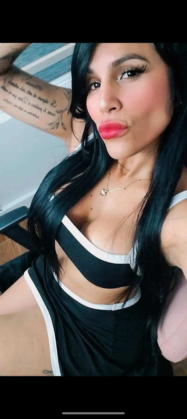 XXX Porn Photo of Nude Maracuchitam 6