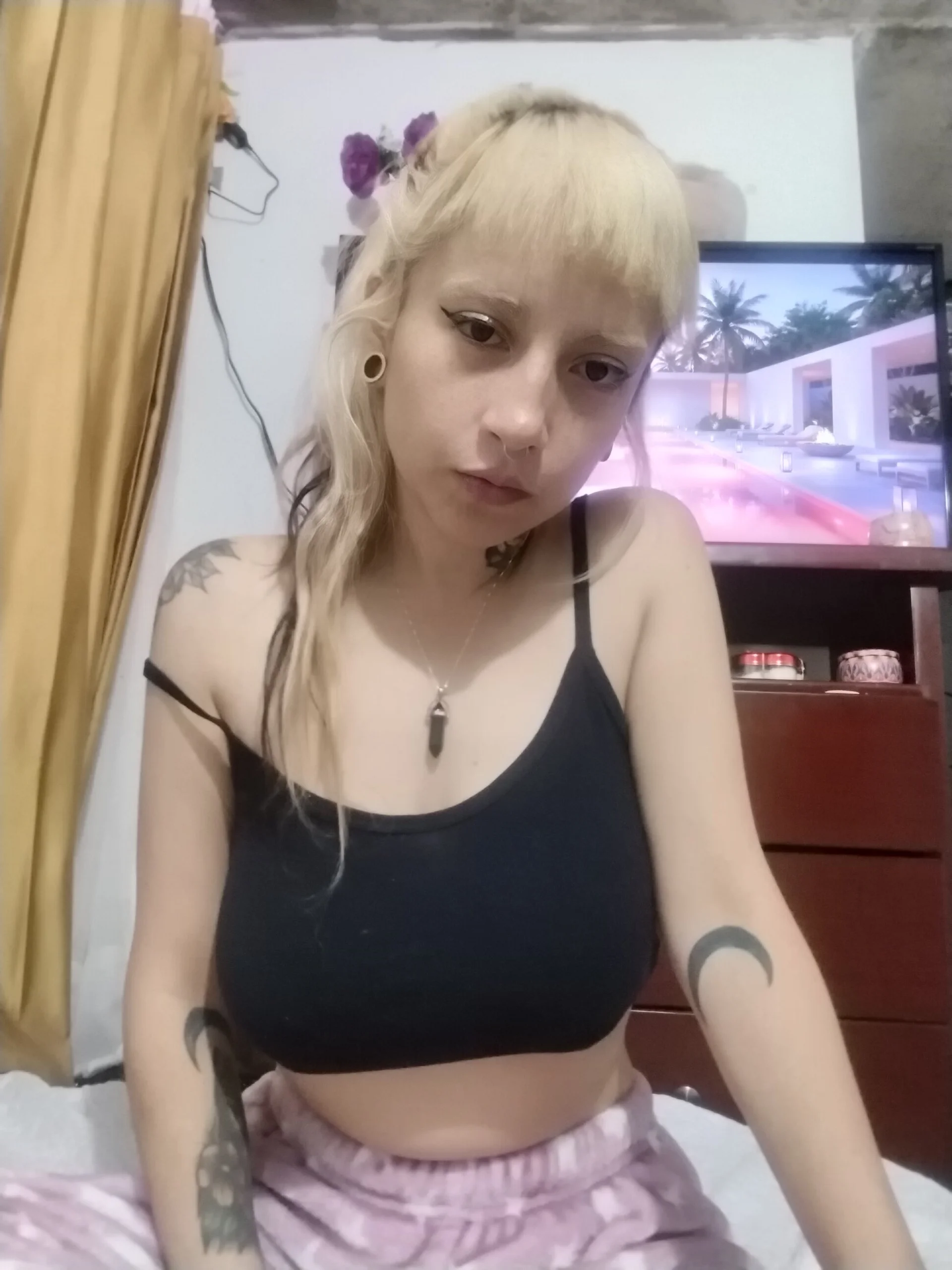 XXX Porn Photo of Nude lilithhecatee 1