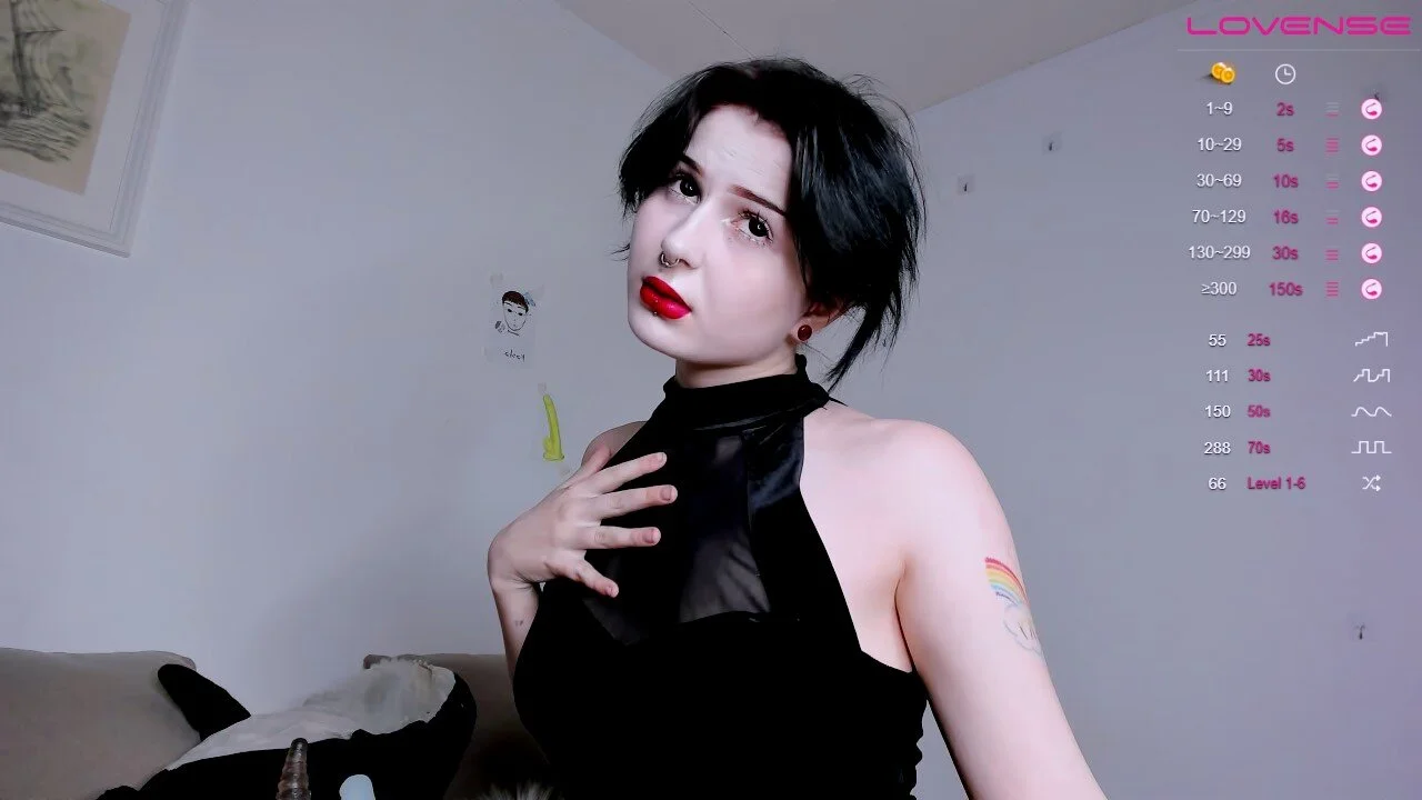 XXX Porn Photo of Nude little_grinch666 10