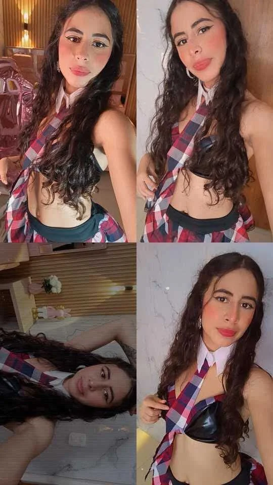 XXX Porn Photo of Nude scarlett_clyde 3