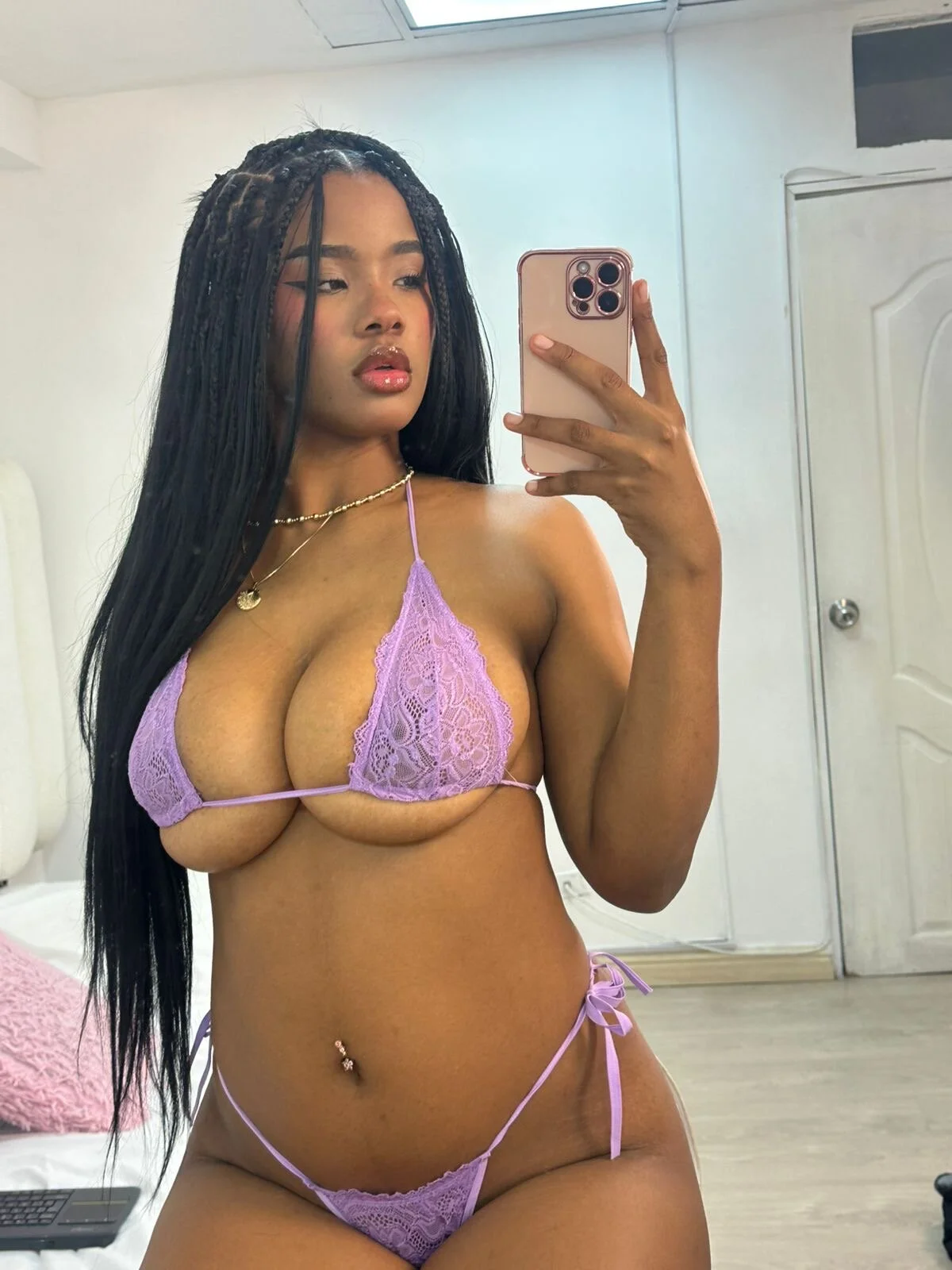 XXX Porn Photo of Nude ela_ebony_ 1