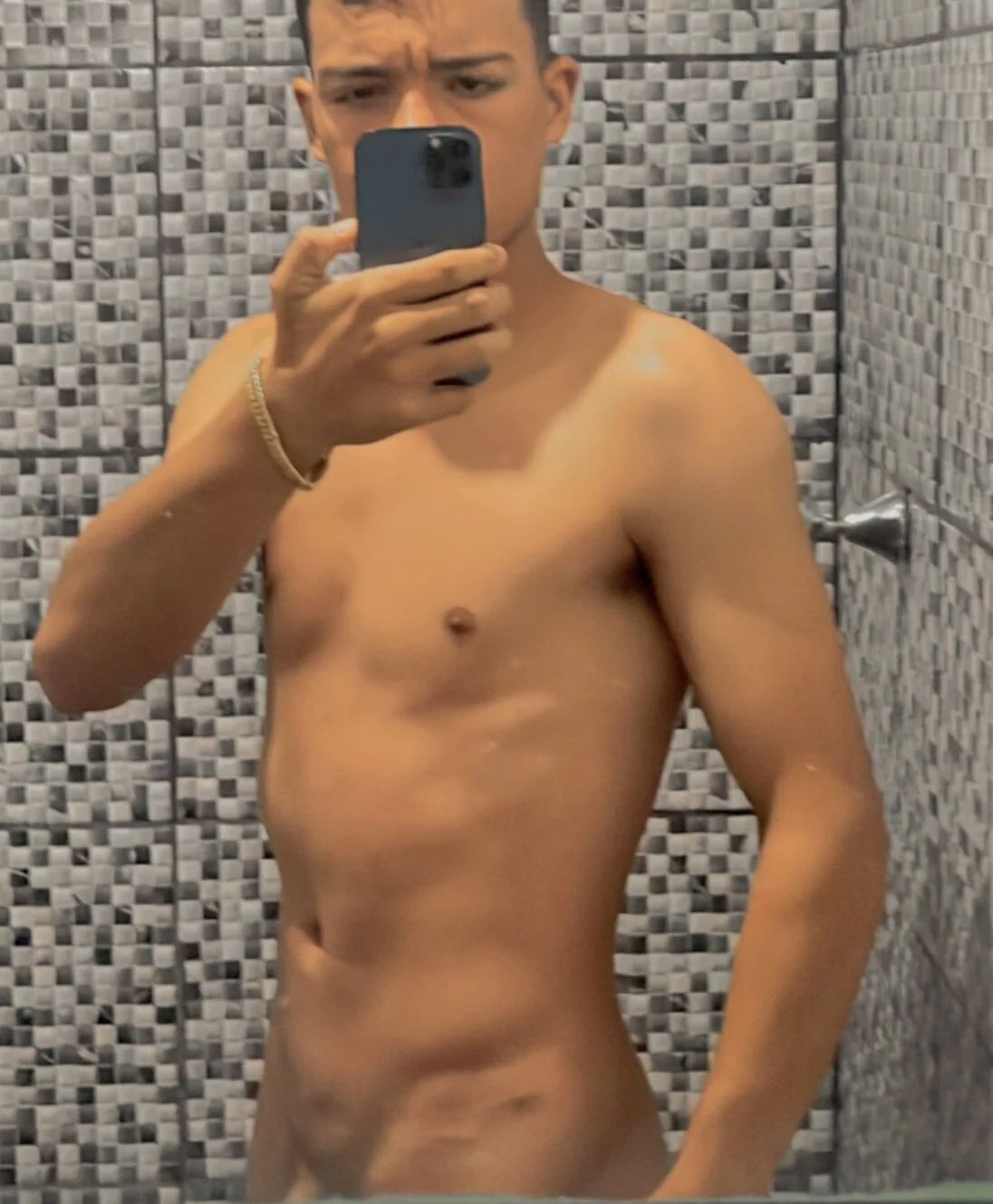 XXX Porn Photo of Nude Nino_danttas 3