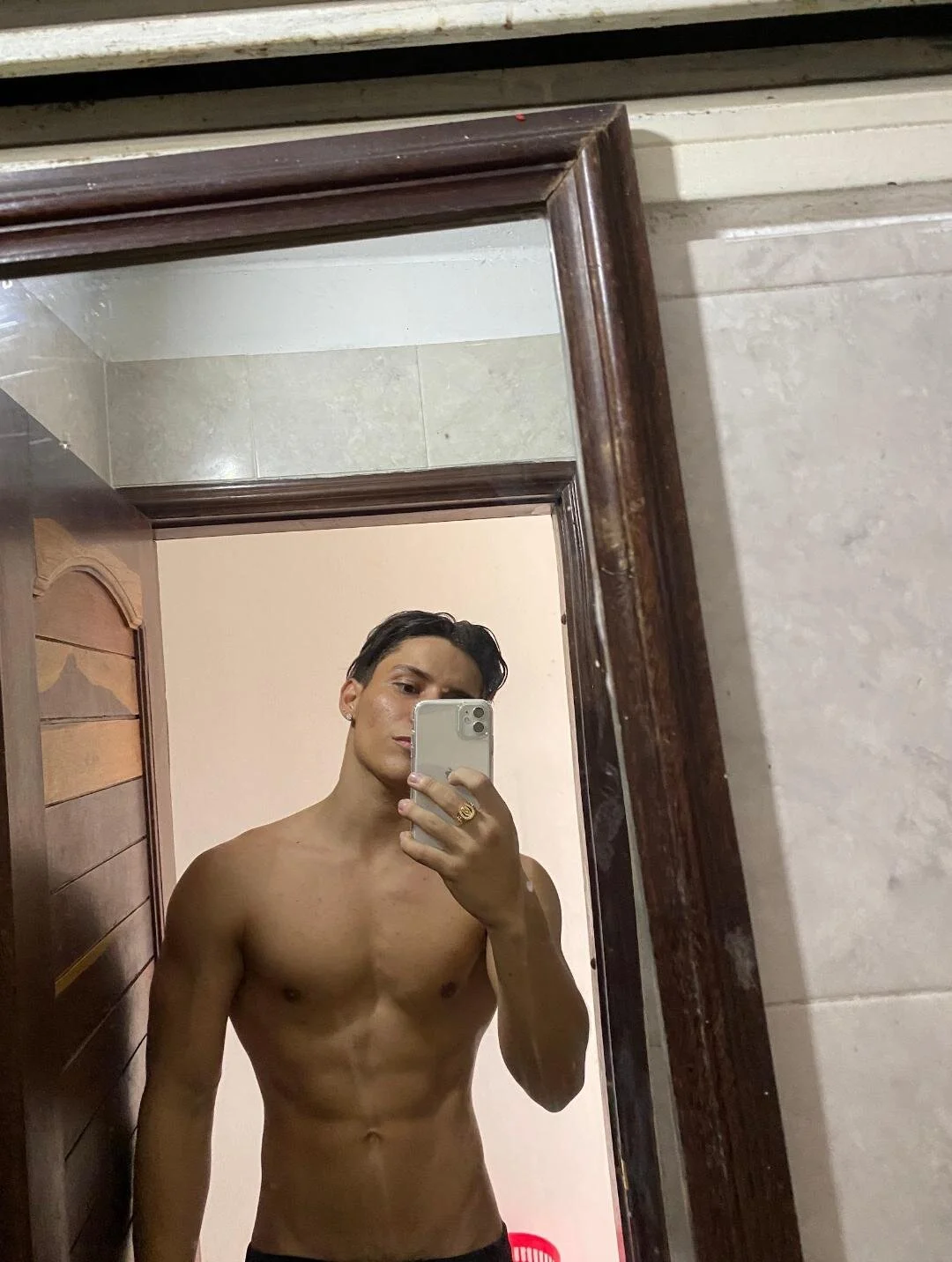 XXX Porn Photo of Nude Zayn_clausen 4