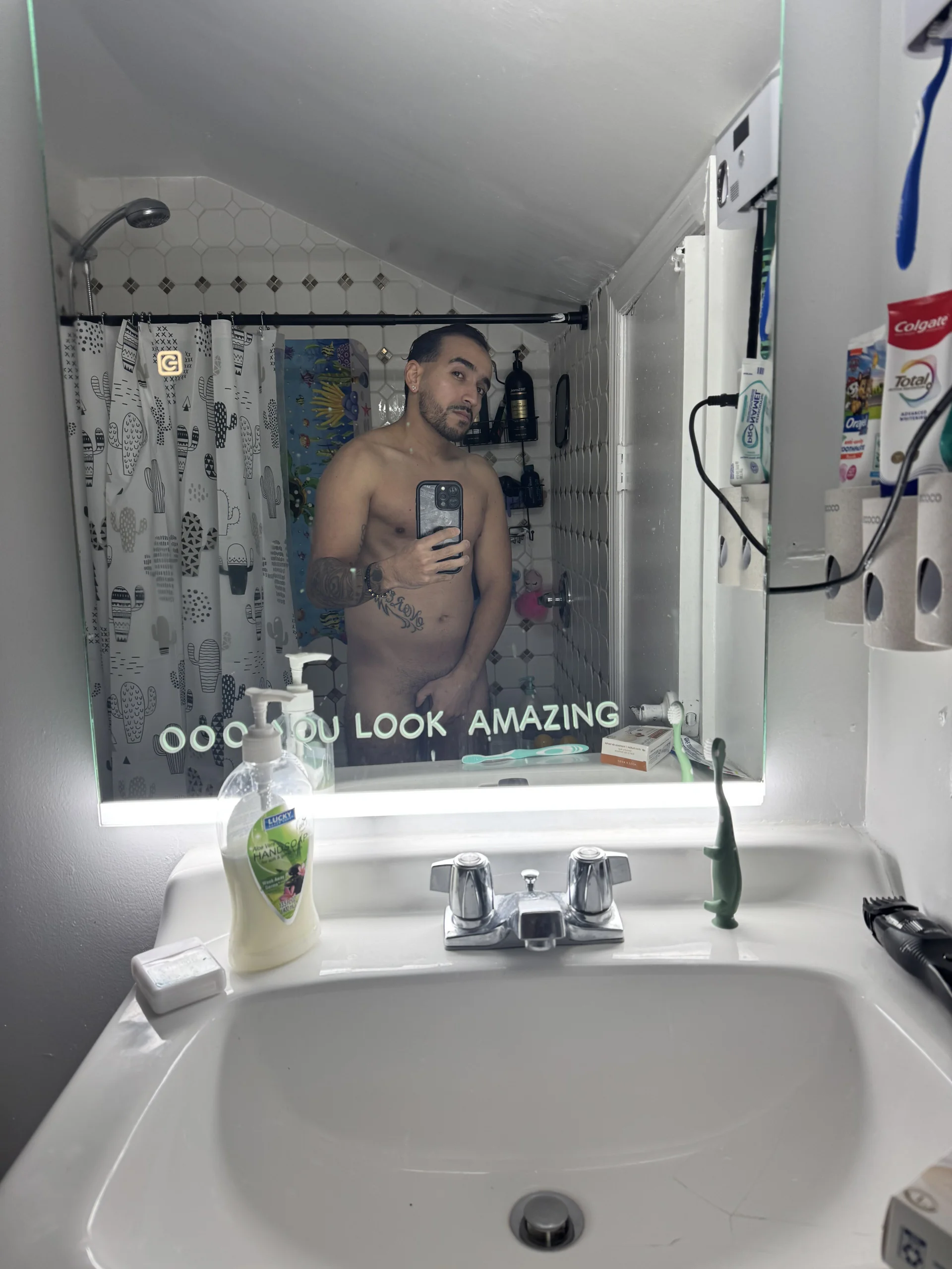 XXX Porn Photo of Nude Titan201927 2