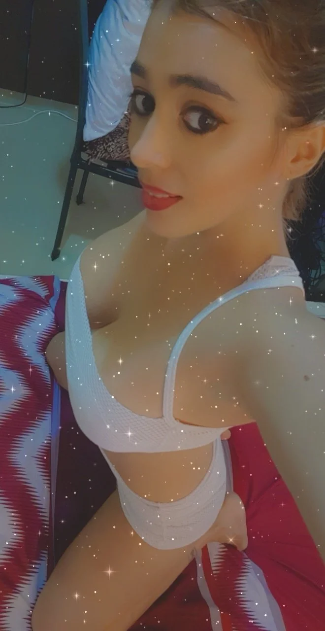 XXX Porn Photo of Nude hugetits90xxx 9