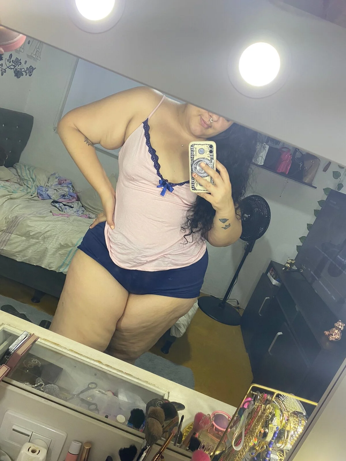 XXX Porn Photo of Nude emma_hoot1 10