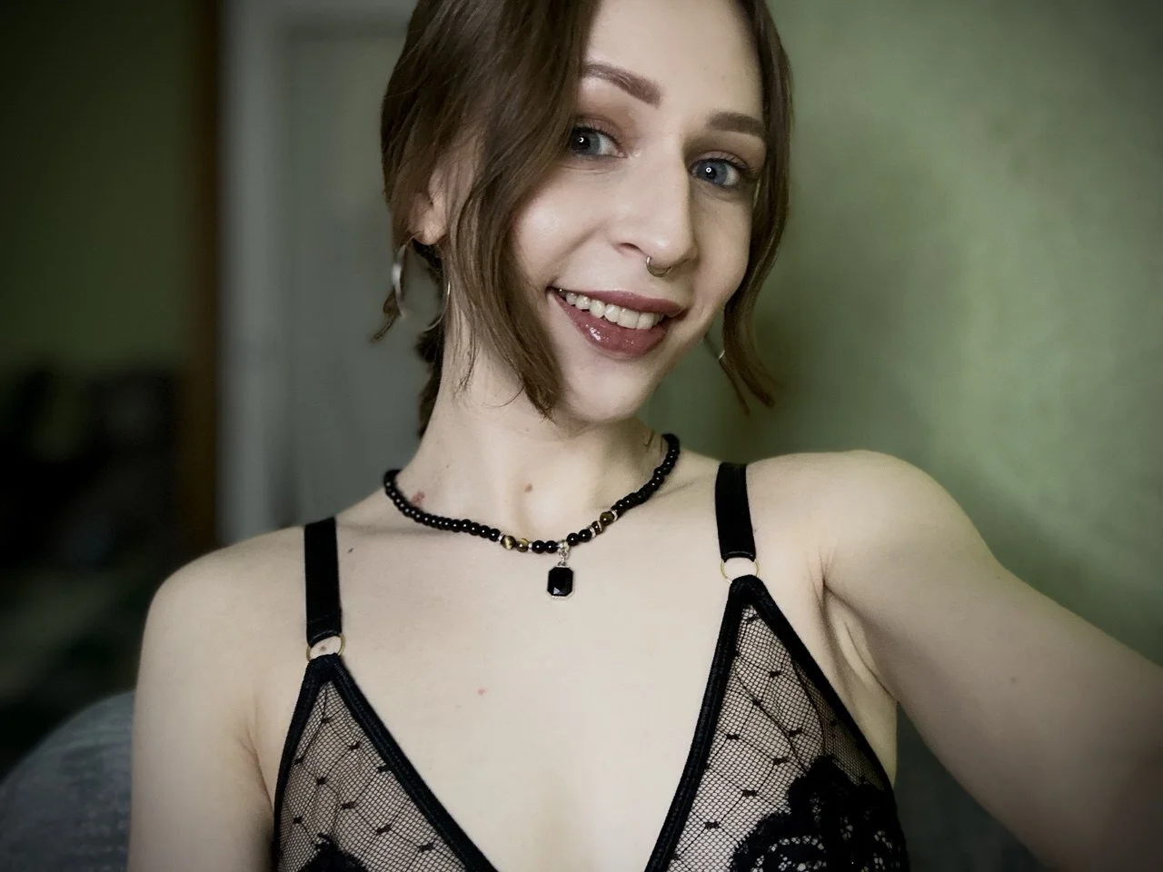XXX Porn Photo of Nude OaklynDobson 15
