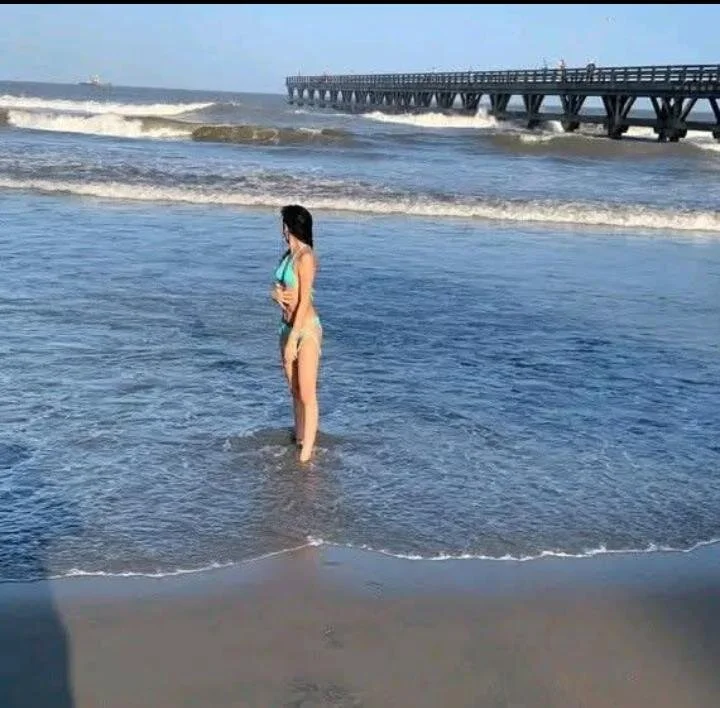 XXX Porn Photo of Nude hellens_queenx 4