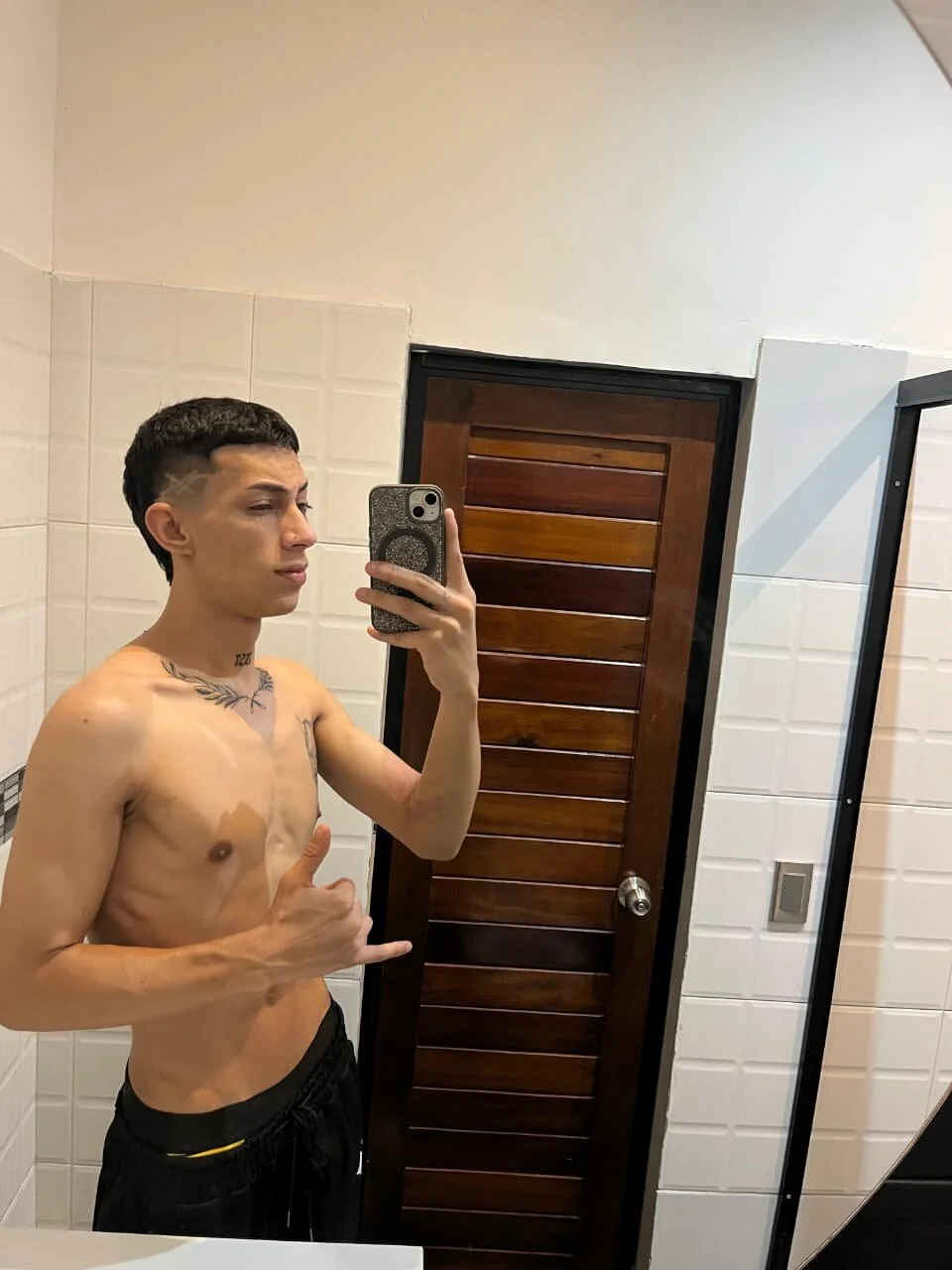 XXX Porn Photo of Nude Timmy_Turner333 2