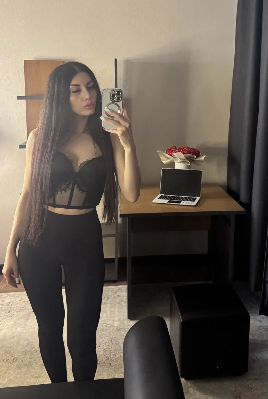 XXX Porn Photo of Nude Rebeca_Mars 5