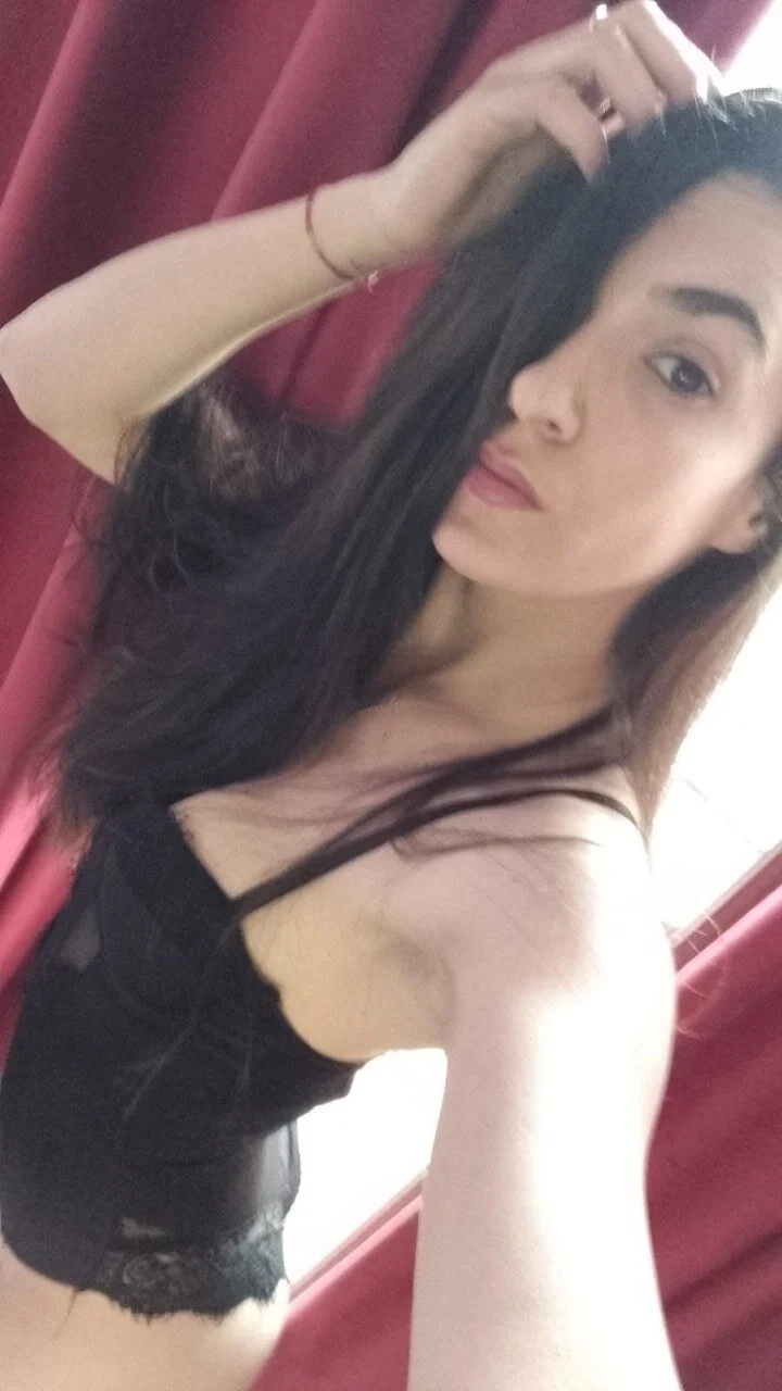 XXX Porn Photo of Nude SlimTemptation 1