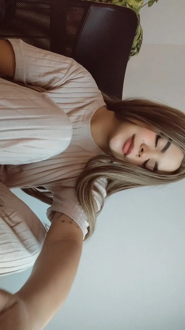XXX Porn Photo of Nude Aura28_ 3