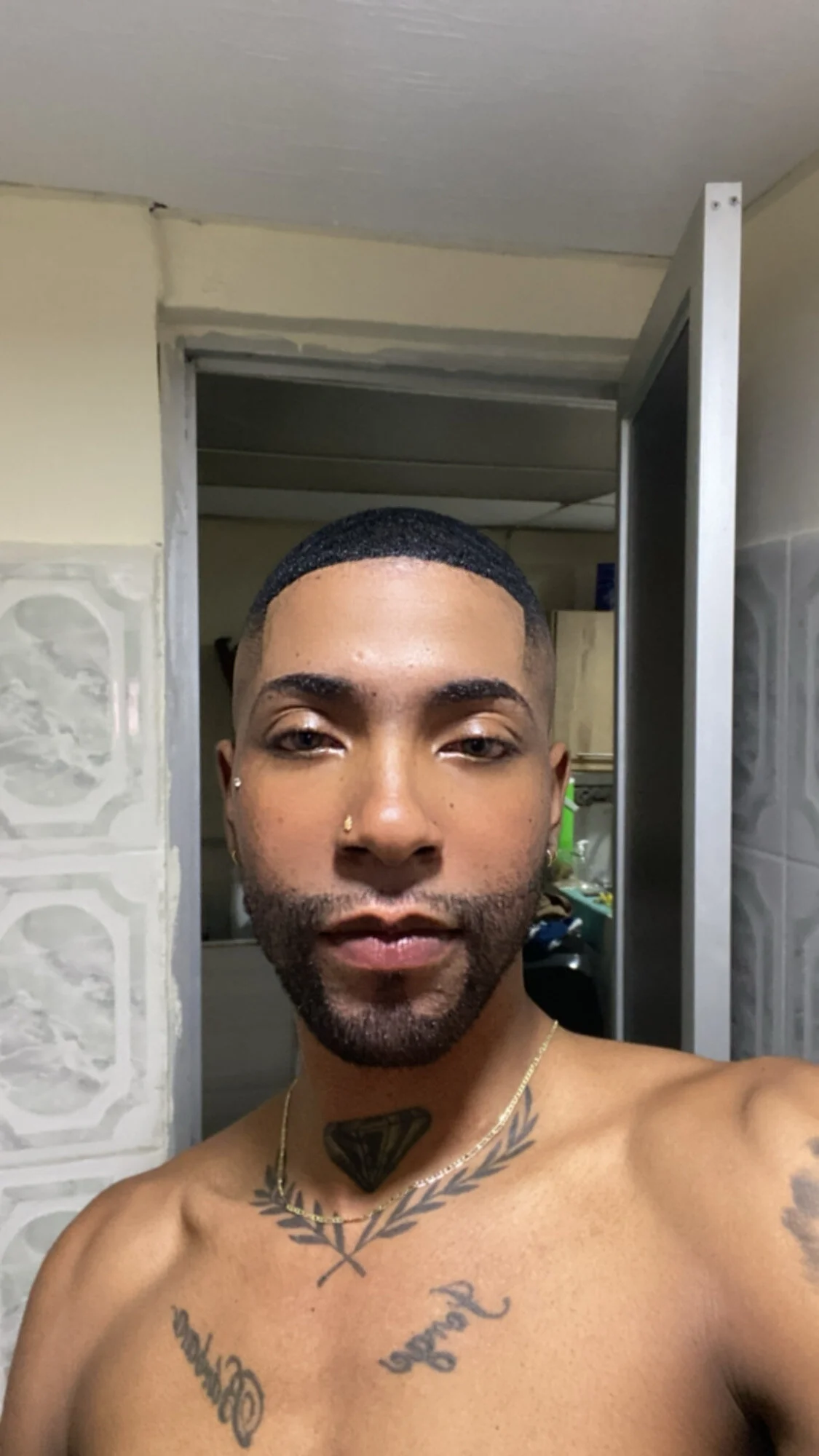 XXX Porn Photo of Nude kilian_xx 5