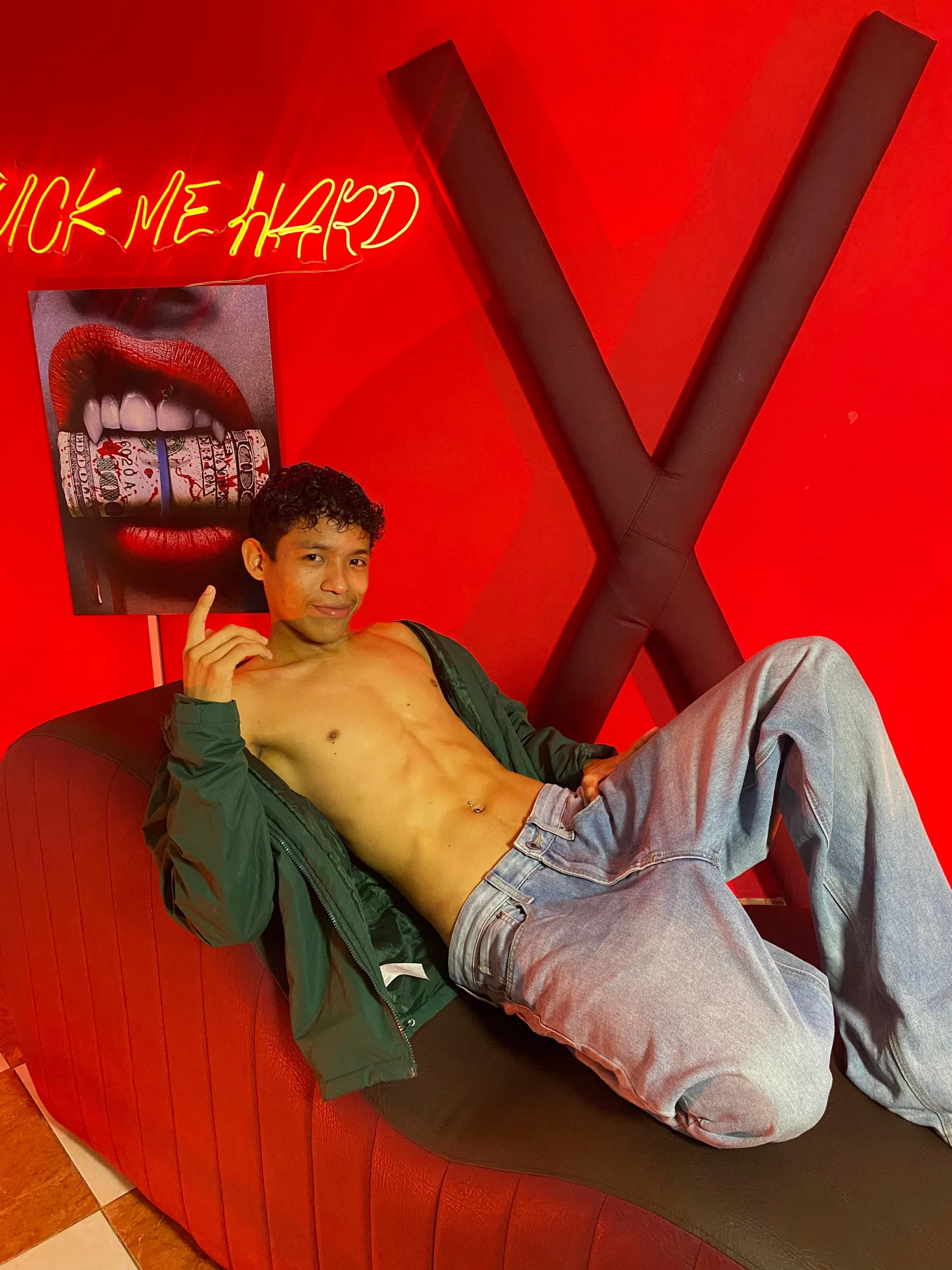 XXX Porn Photo of Nude SKINNY_BOYXXX 2
