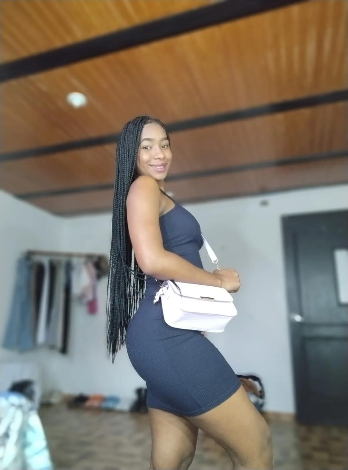 annahot2