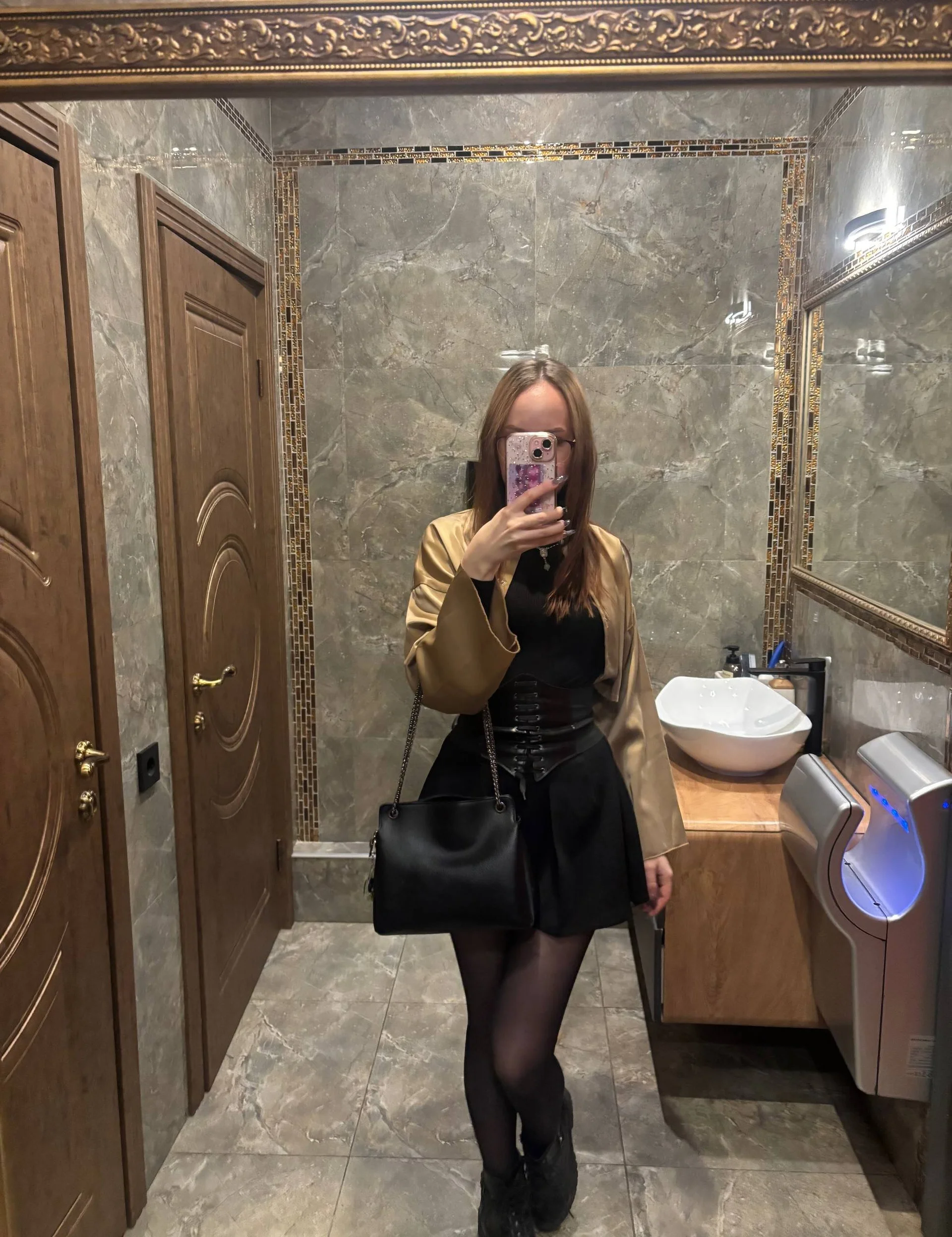 XXX Porn Photo of Nude Maxine_X 13