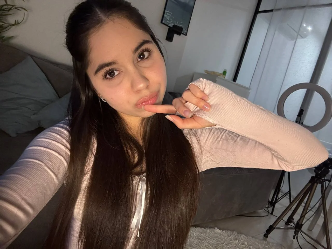 XXX Porn Photo of Nude ellies_joy 13