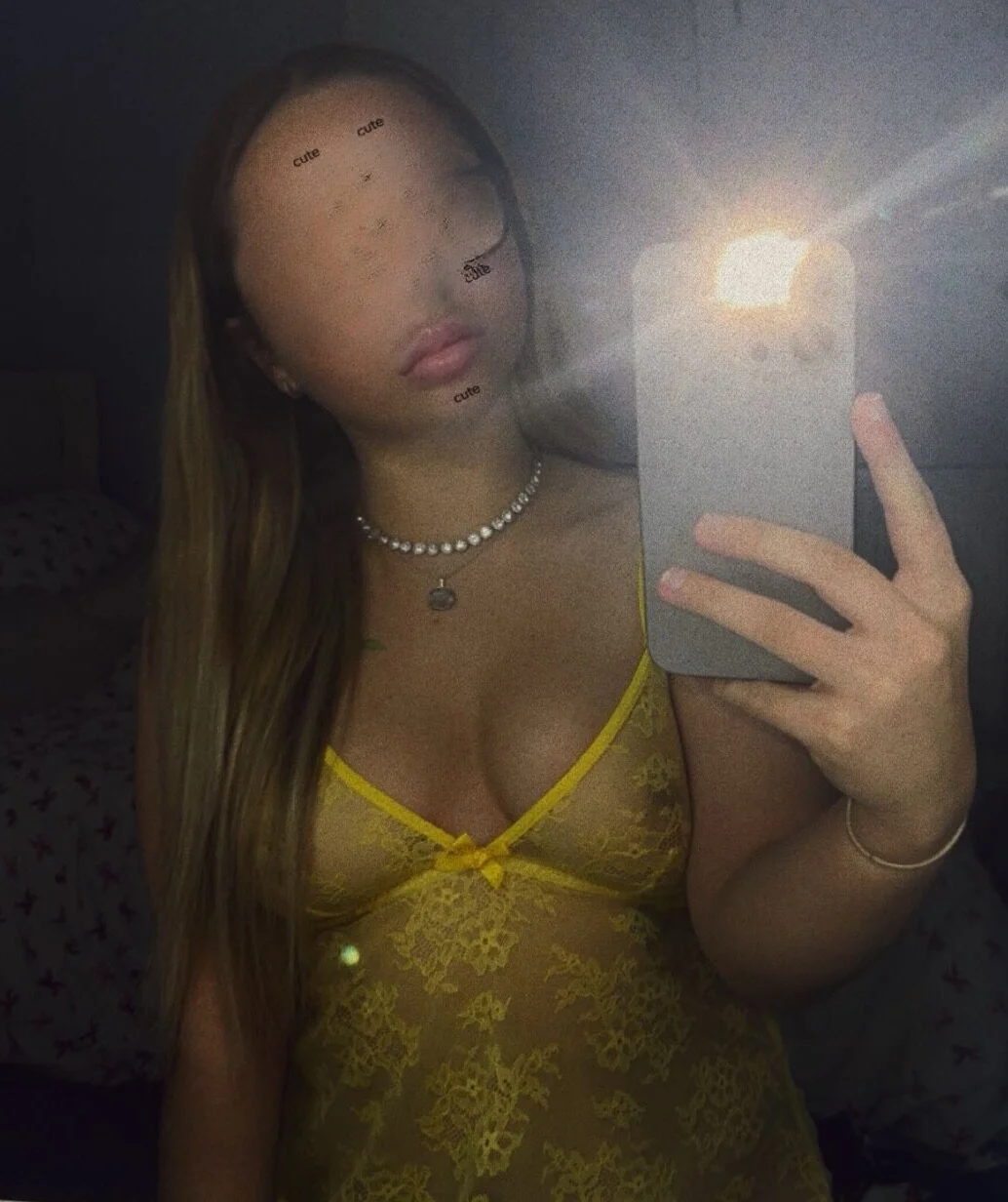 XXX Porn Photo of Nude petitelucyXoxx 30