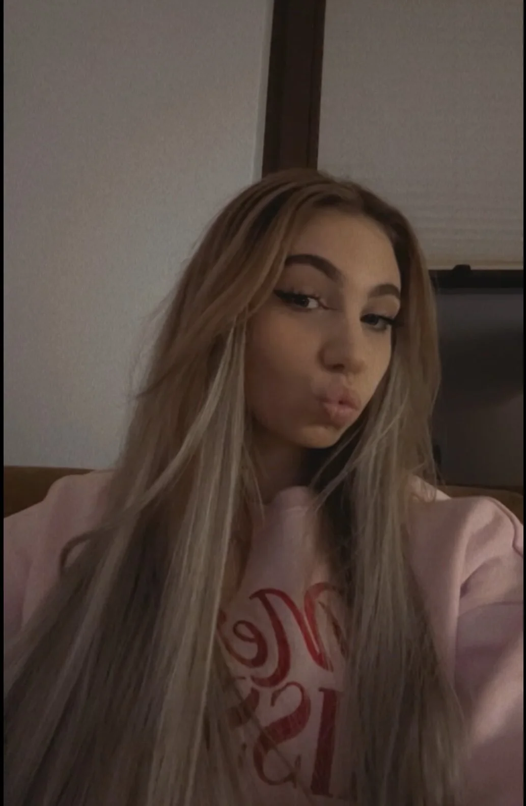 XXX Porn Photo of Nude TeenLily 8