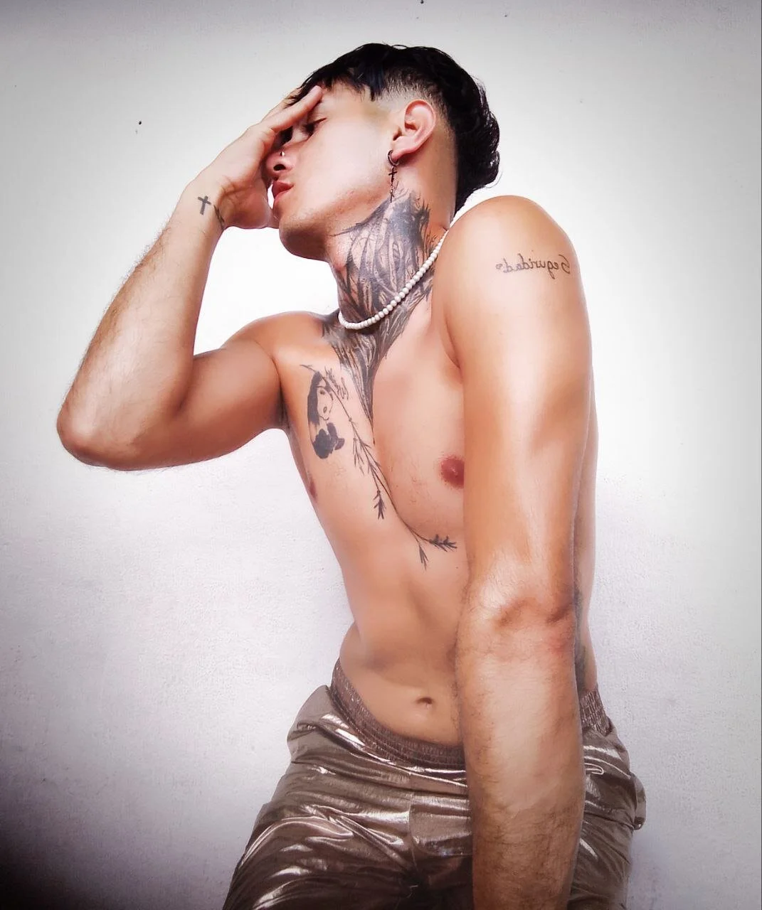 XXX Porn Photo of Nude ANDRES_URRIETA 21