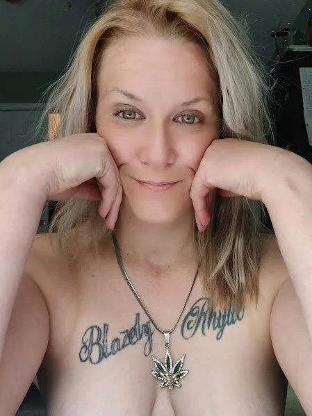 XXX Porn Photo of Nude RhondaRump 16