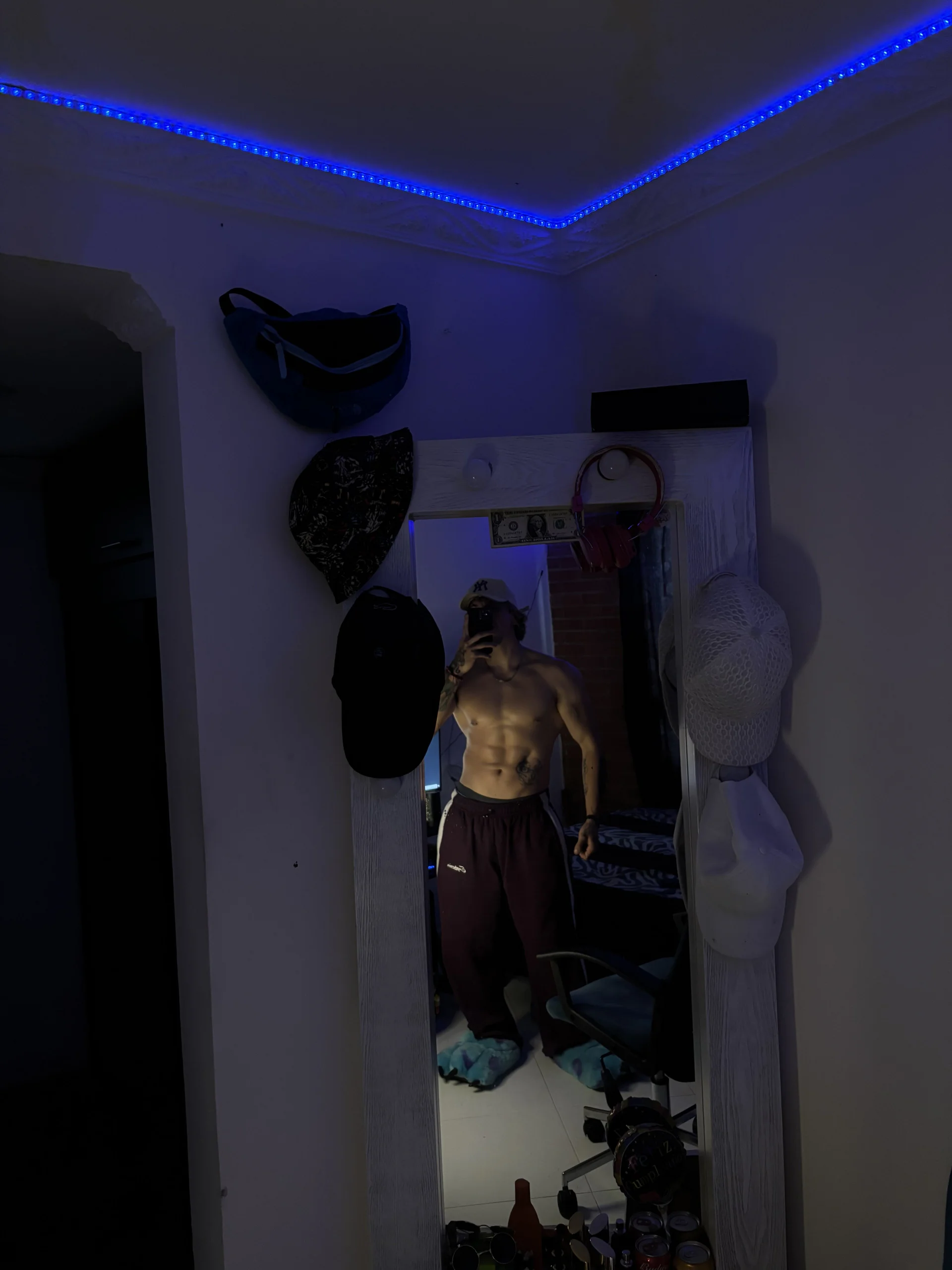 XXX Porn Photo of Nude strongboy_ 5